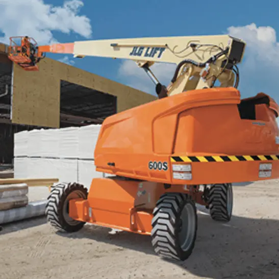 JLG 600S telescópica